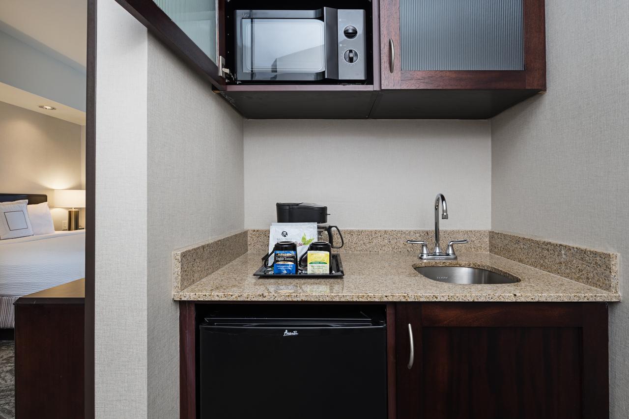 Springhill By Marriott Airport Hotel DEN