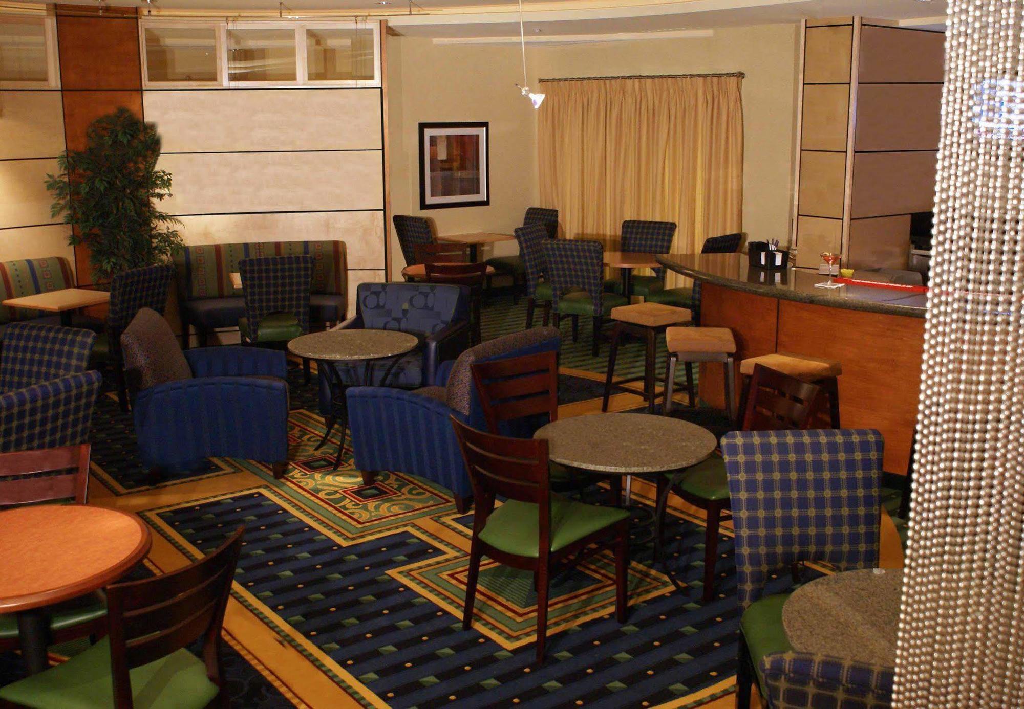 Springhill By Marriott Airport Hotel DEN
